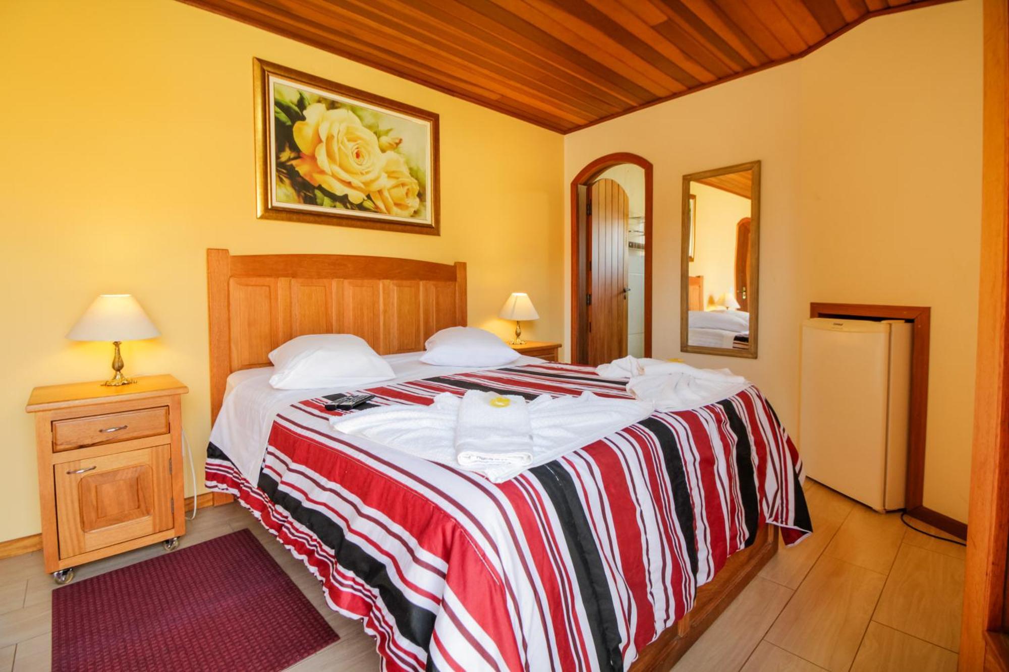 Velinn Austria Hotel Monte Verde มงชิแวร์จิ ภายนอก รูปภาพ
