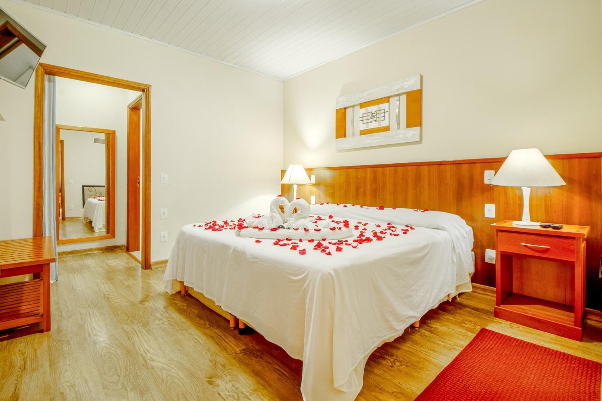 Velinn Austria Hotel Monte Verde มงชิแวร์จิ ภายนอก รูปภาพ